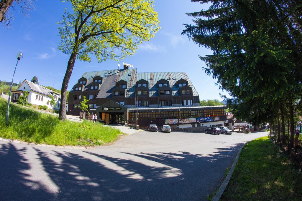 Sporthotel Bohemia Рокицани Экстерьер фото
